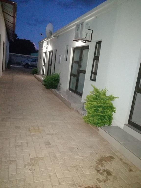Tsumeb Guesthouse Kamho 外观 照片